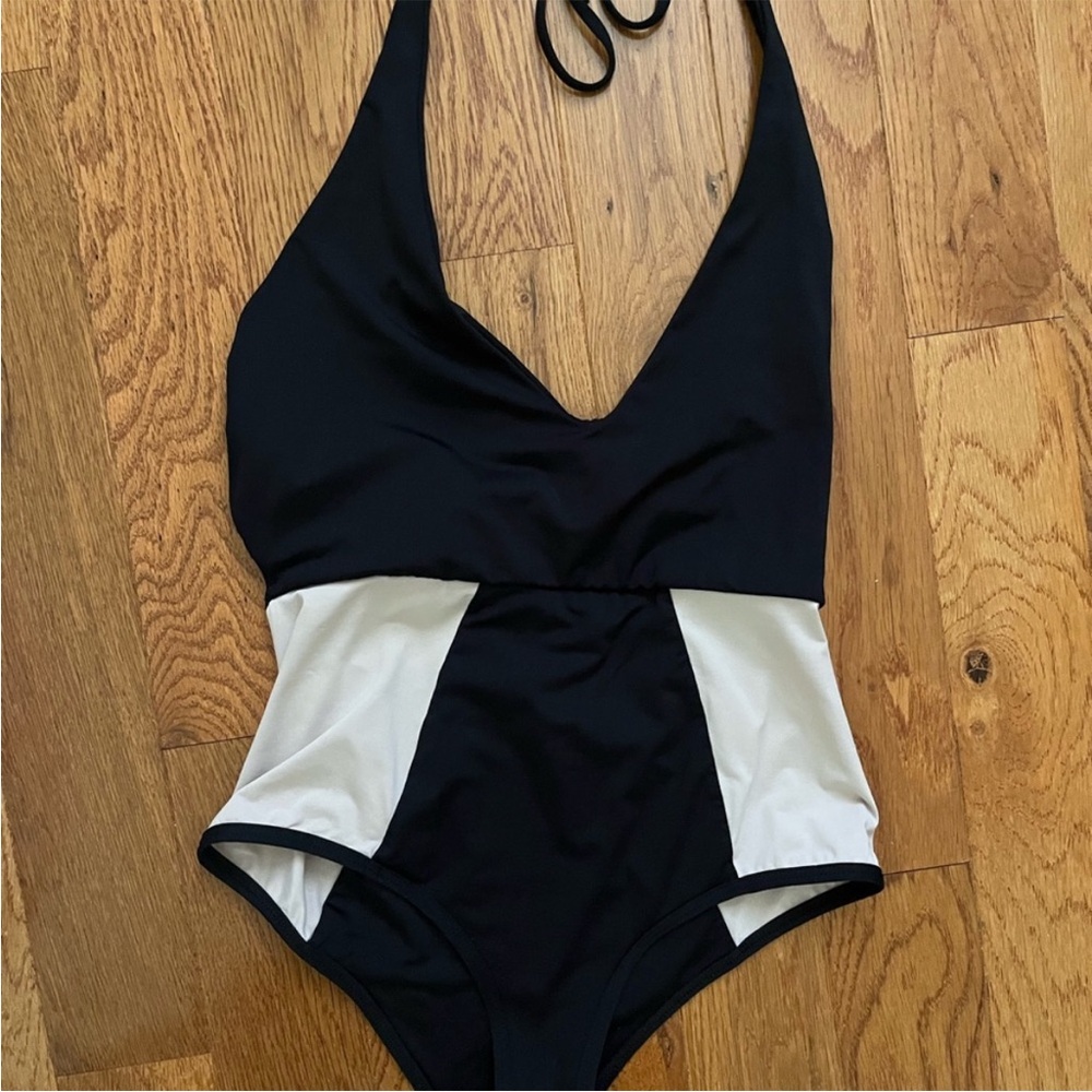 NWOT L*Space black and White Halter Swimsuit